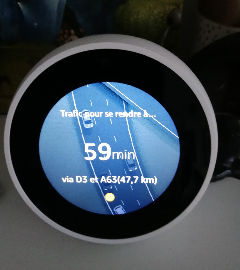 Test de l' Echo Spot : ça fait cher le réveil connecté - Numerama