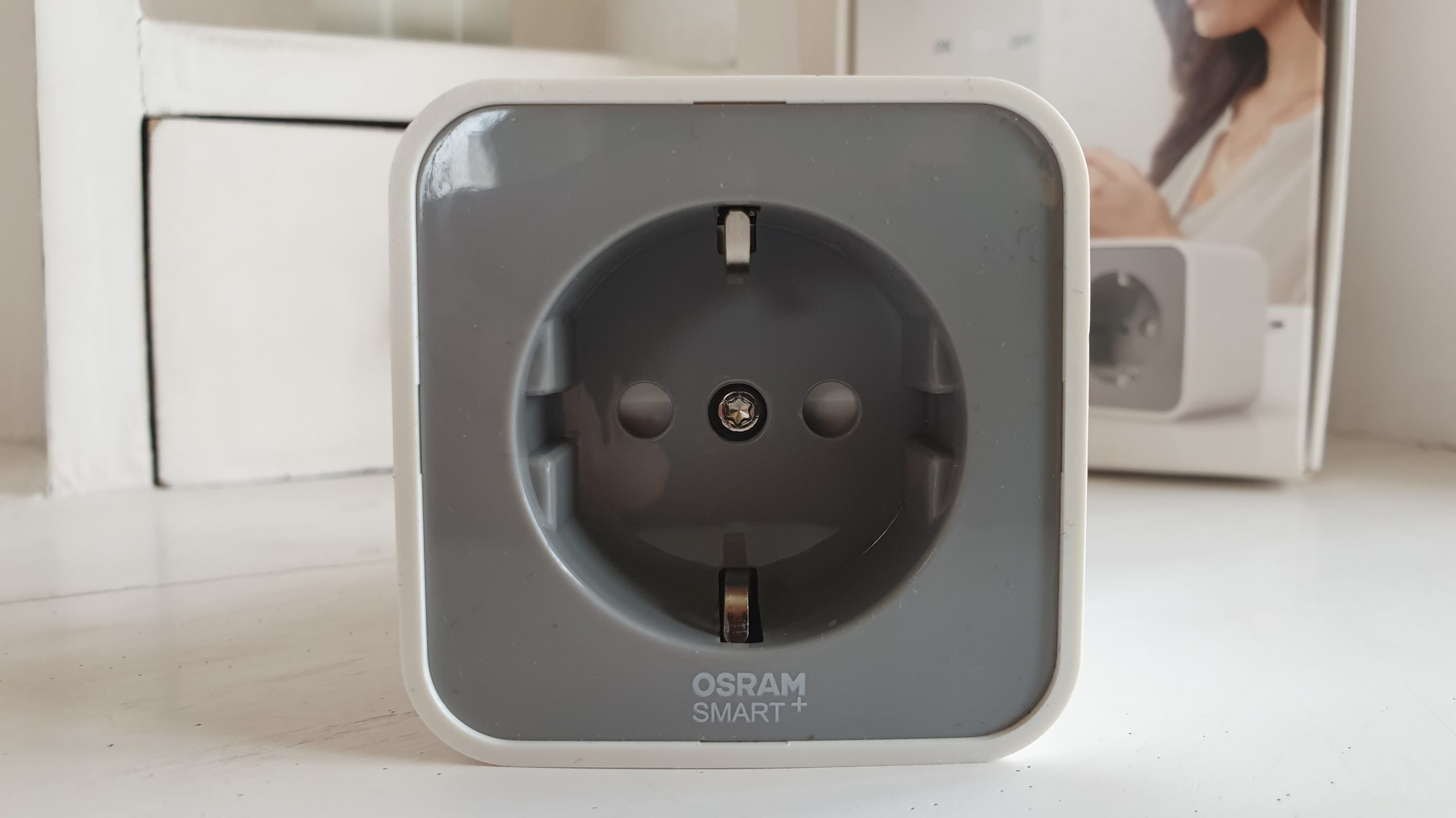 Test LEDVANCE Smart+ : une prise connectée ZigBee compatible Philips Hue –  Les Alexiens