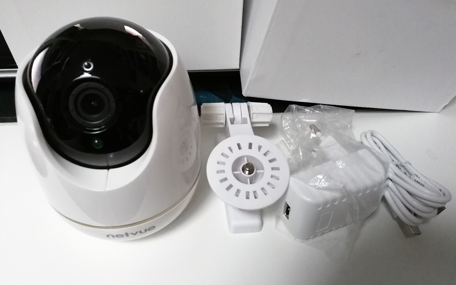 Tutoriel Installer une caméra Netvue Orb Cam – Les Alexiens