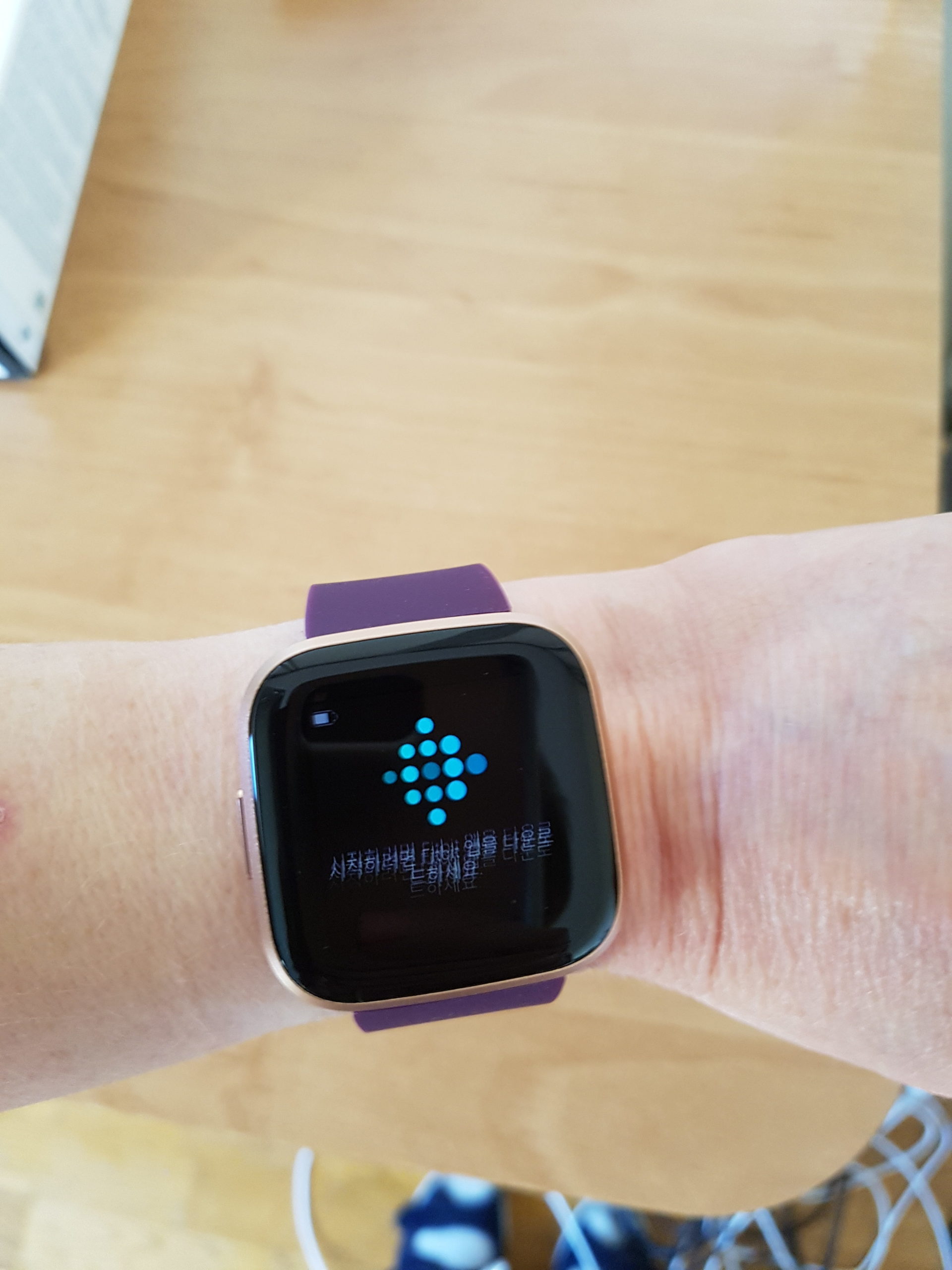 Test de la Fitbit Versa 3, une montre connectée avec Alexa et Google  Assistant – Les Alexiens