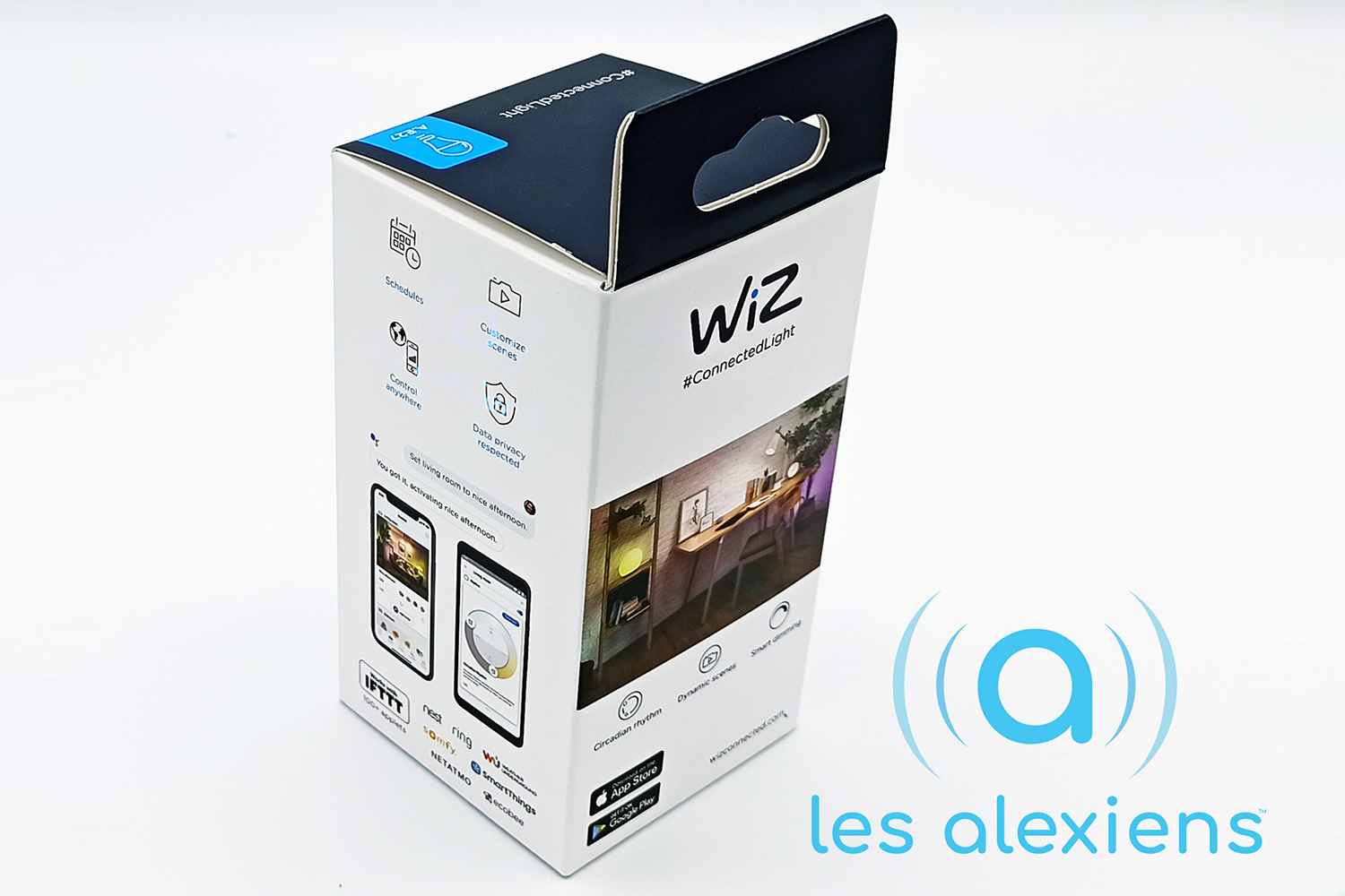 WiZ ampoule Wi-Fi couleur E27, équivalent 40W, 470 lumen, fonctionne avec  Alexa, Google Assistant et Apple HomeKit