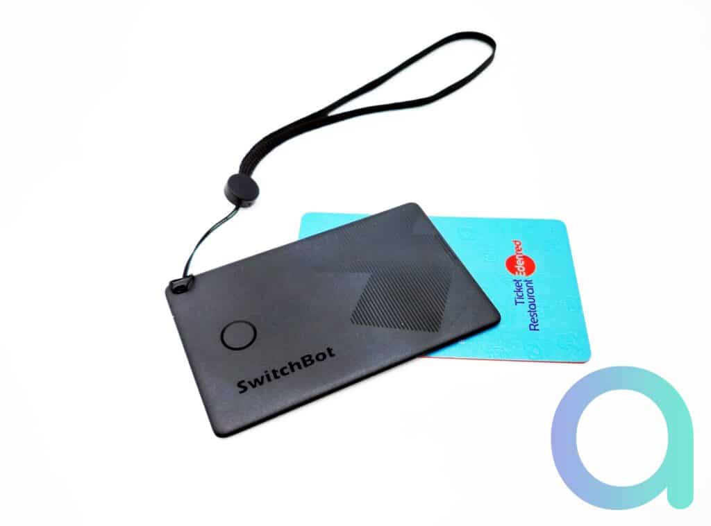 La SwitchBot Finder Wallet Card